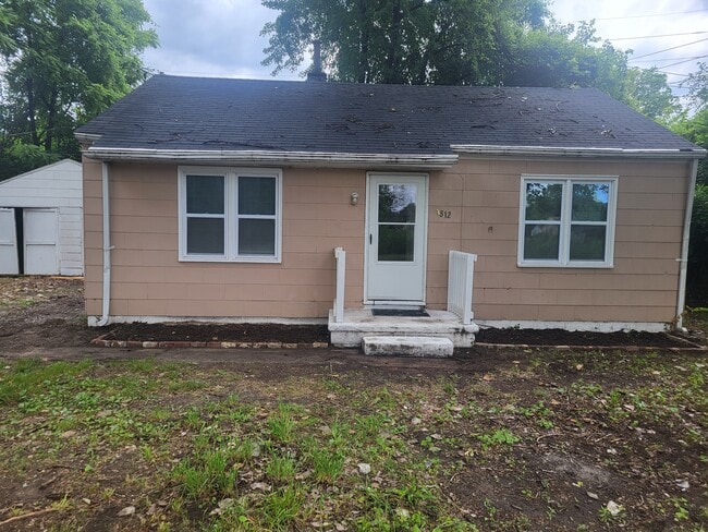 Building Photo - 3512 Falling Springs Rd