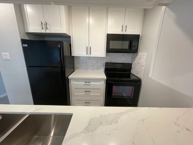 Foto del edificio - 14927 Tilley St