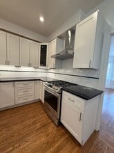 Building Photo - 959 Haight St