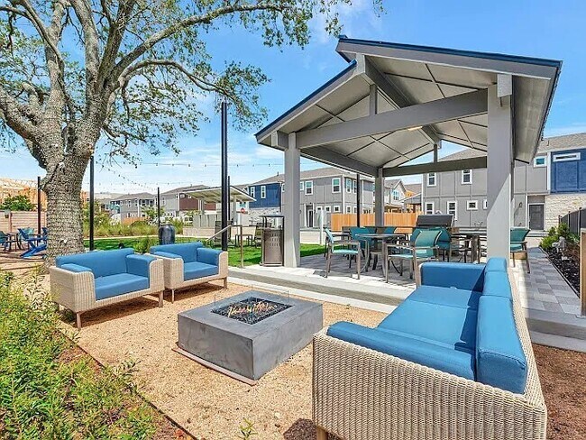 Foto del edificio - 1520 Beach Oak Dr