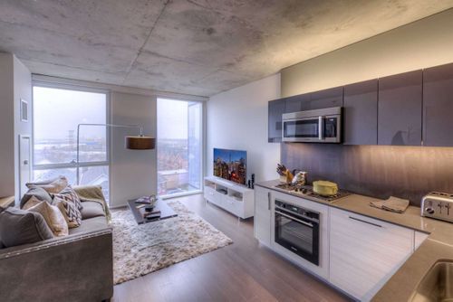 Foto del edificio - 600 W Division St