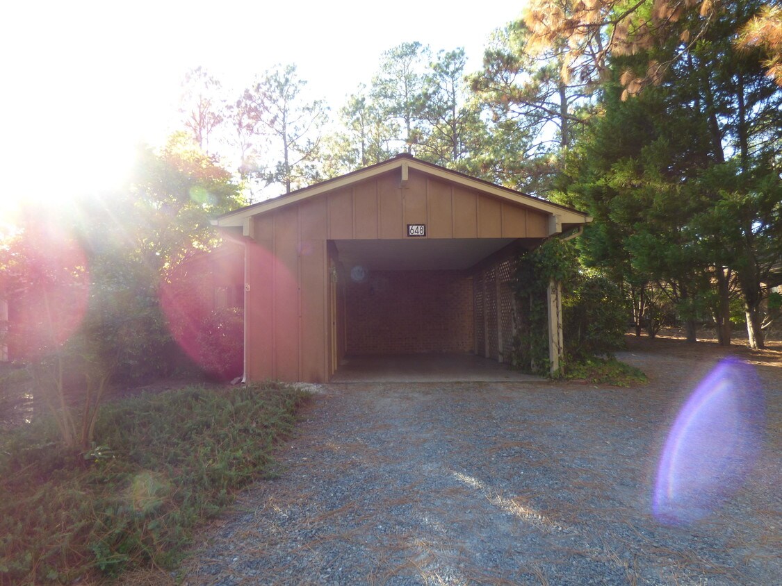 648 Redwood Dr, Southern Pines, NC 28387 Condo for Rent in Southern Pines, NC