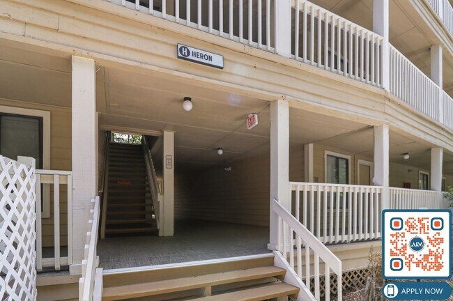 Foto del edificio - Fully Furnished 2BR Condo in Hilton Head’s North End – $400 Off First Month’s Rent!