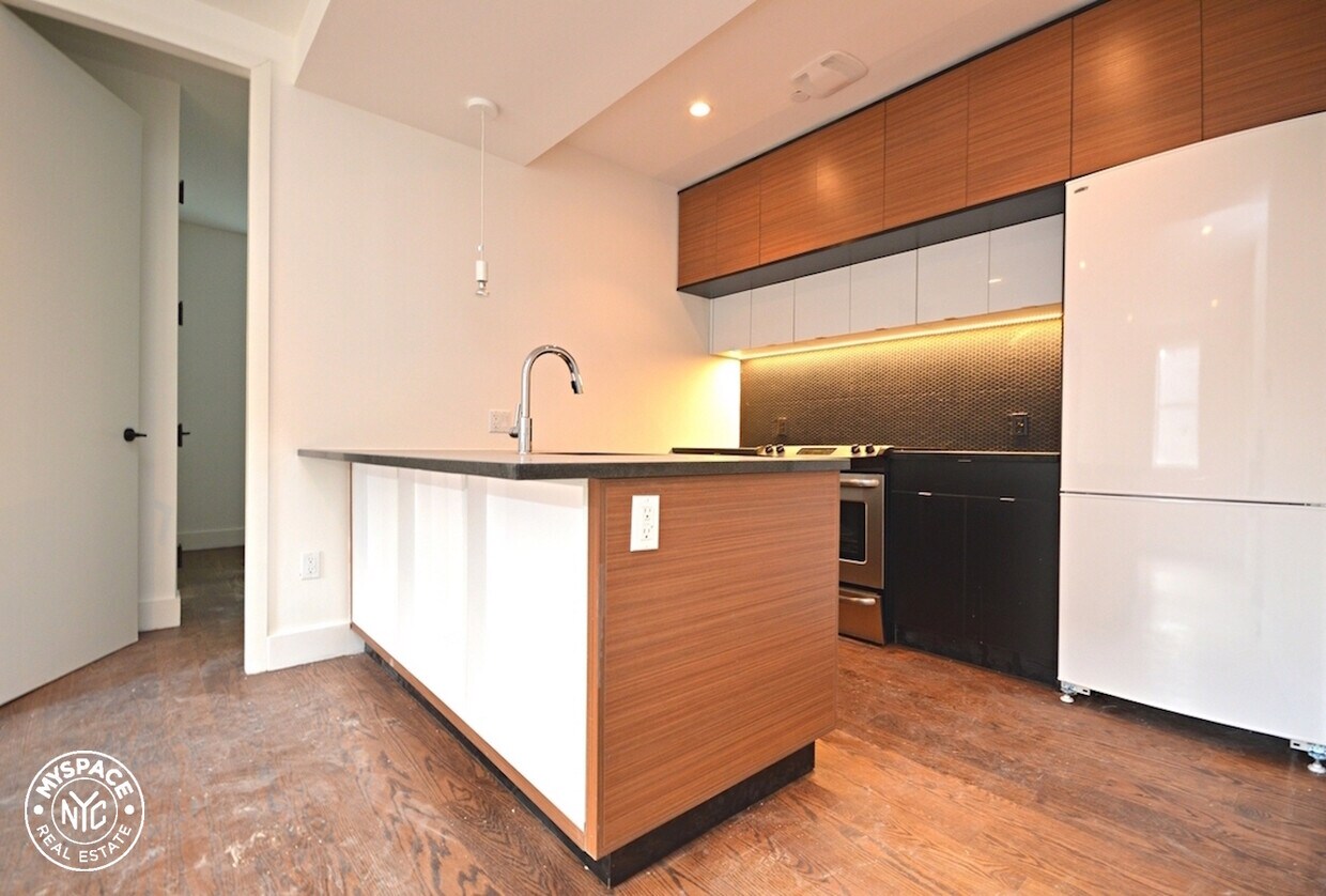 Foto principal - 159 Winthrop St