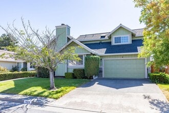 Building Photo - 1424 Dandelion Way