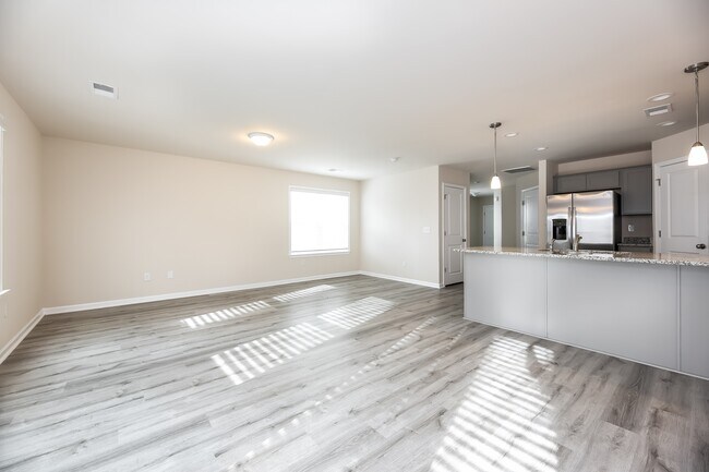 Building Photo - 704 Millsgate Cir