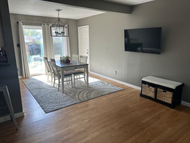 Foto del edificio - 1418 Fetterman Dr