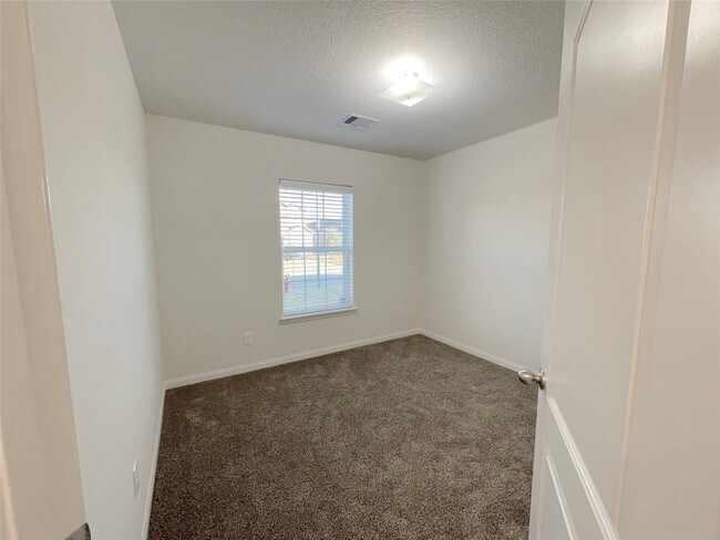 Building Photo - 22510 Guncotton Ave