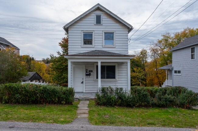 Photo - 3810 Clark St House