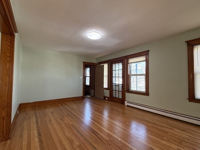 Building Photo - 156 Jaques St