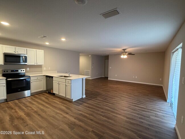 Foto del edificio - 350 Dolphin St SE
