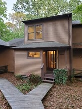 Building Photo - 23320 Red Oak Ct