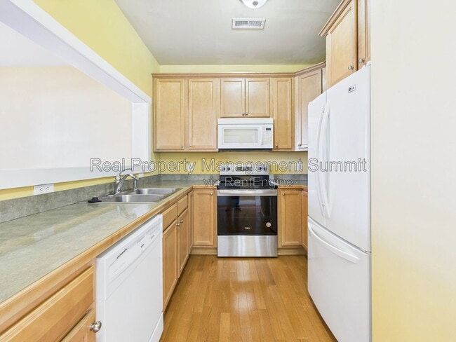 Foto del edificio - 350 Marquette Ct