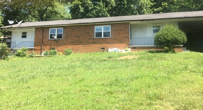 West Knoxville 37909 - 2 bedroom Duplex(half) in desirable West Knoxville - Inquire by Text or em... - West Knoxville 37909 - 2 bedroom Duplex(half) in desirable West Knoxville - Inquire by Text or em... House