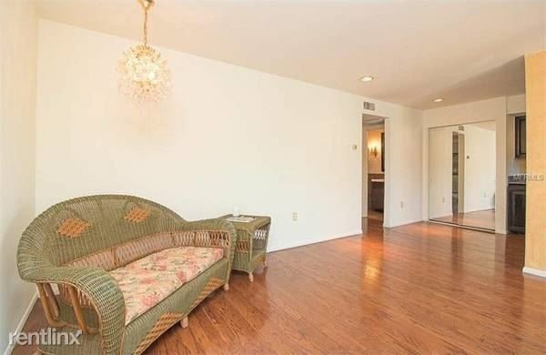 Building Photo - 2304 Ringling Blvd