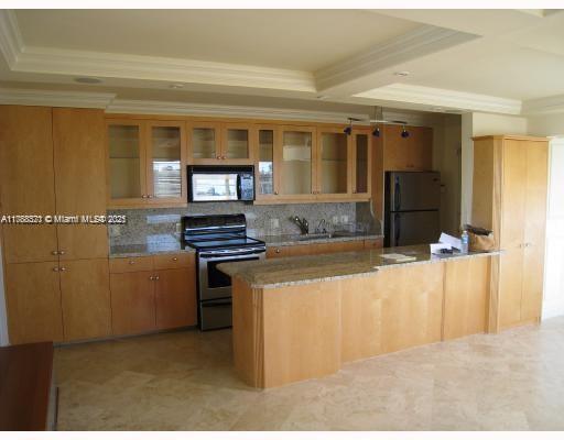 Building Photo - 7904 West Dr
