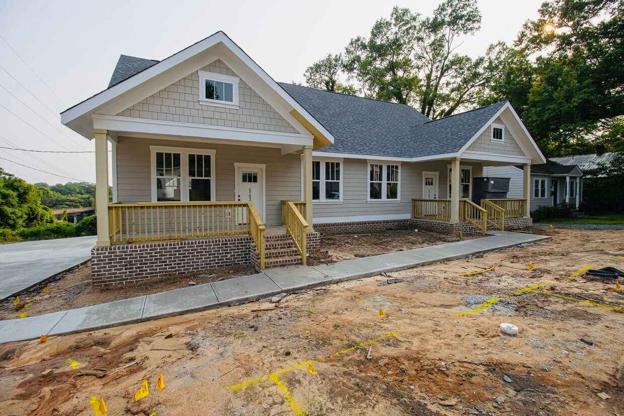 Primary Photo - Pick Your Neighbors! Brand-New 3 Bed, 3 Ba...