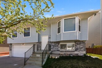 Building Photo - 4901 Banquet Ave