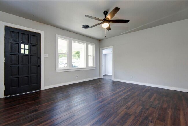 Foto del edificio - 740 S Warren Ave