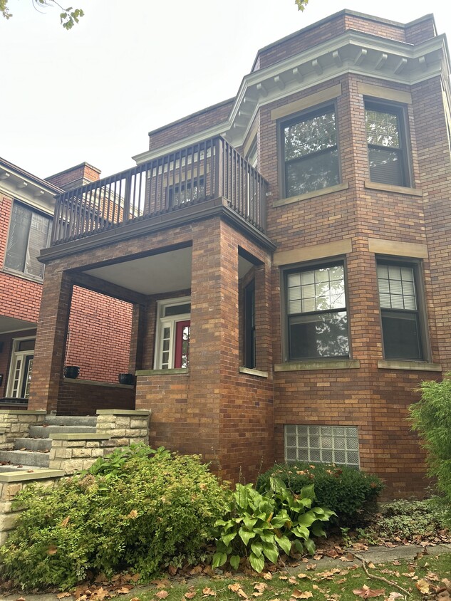 Primary Photo - 44 N Meadowcroft Ave