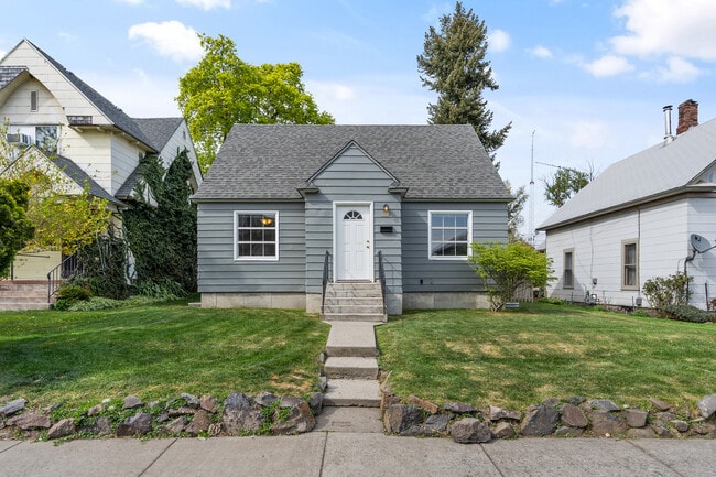 Building Photo - 1011 E Nora Ave