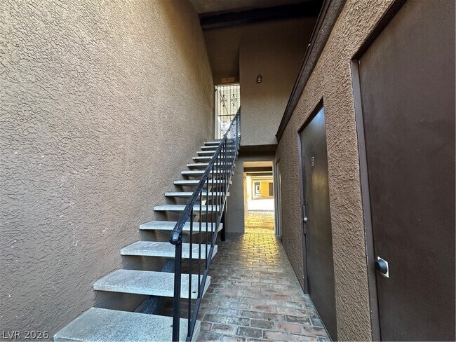 Foto del edificio - 1467 Hialeah Dr