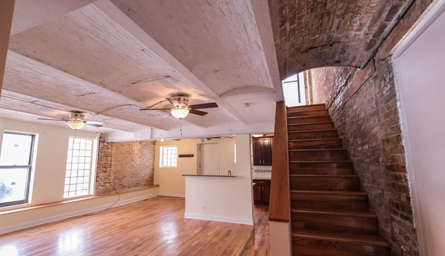 Primary Photo - 1421 W Chicago Ave