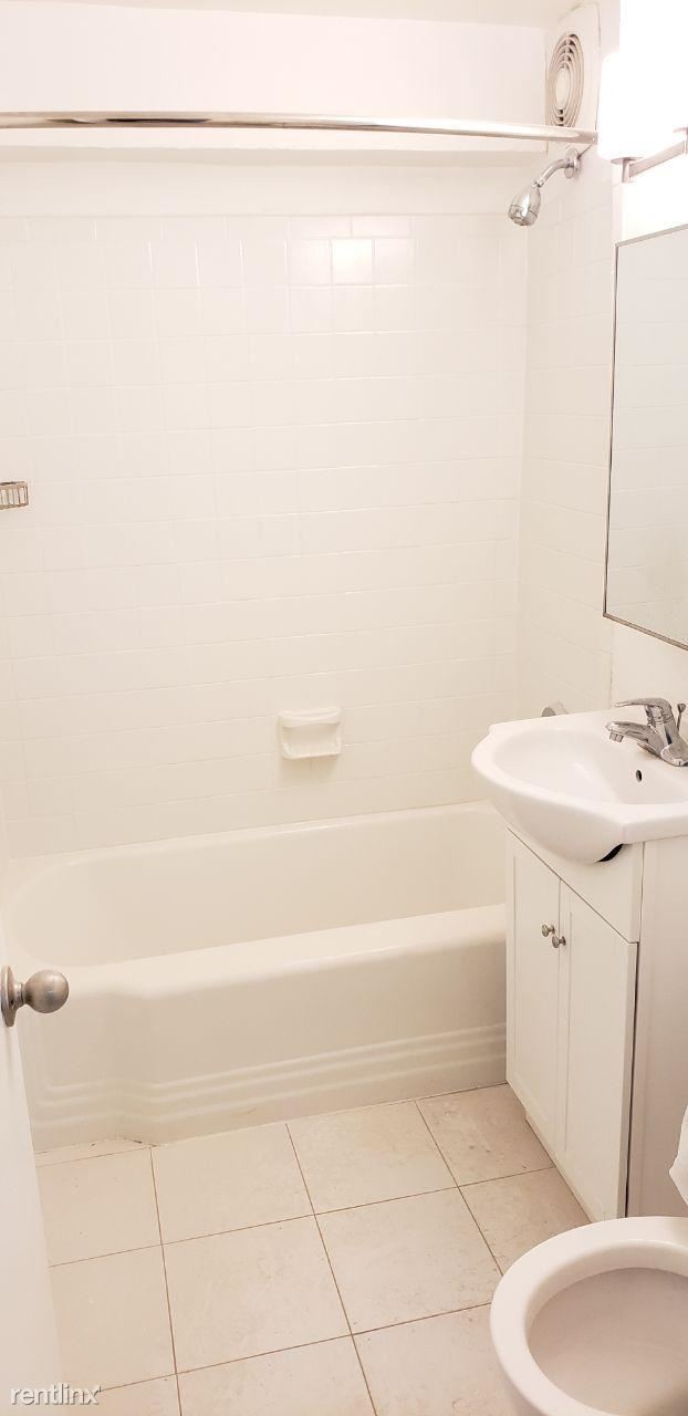Foto del edificio - 1 br, 1 bath Apartment - 2790 Bragg St 2