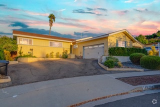 Building Photo - 5131 Dorman Dr