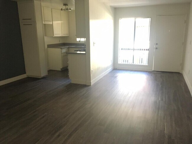 Foto del interior - 6545 Hazeltine Ave. Van Nuys, CA. 91401