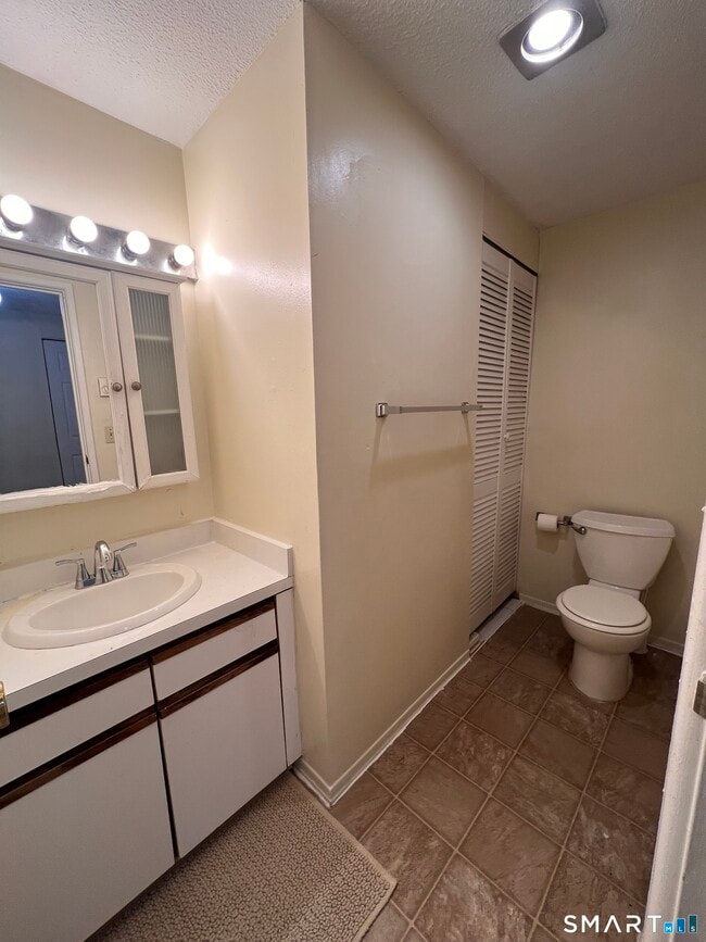 Building Photo - 131 Burgundy Hill Ln