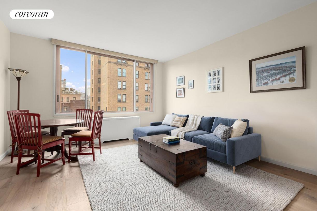 Foto principal - 101 W 79th St