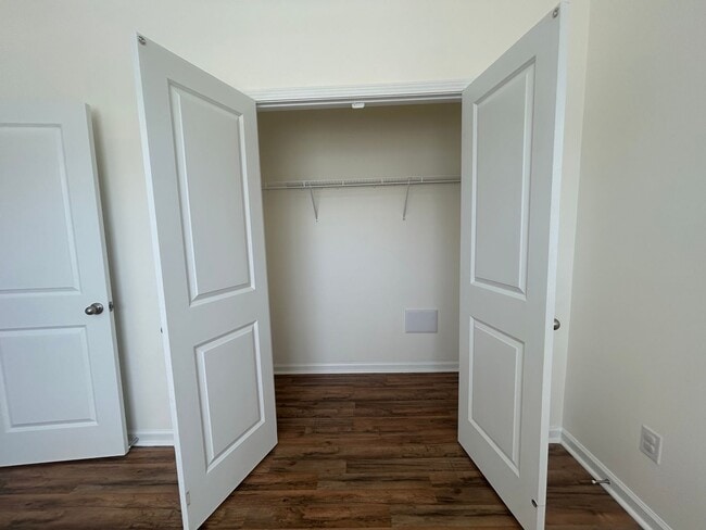 Foto del edificio - Bright and Spacious 3/2 Available Now!