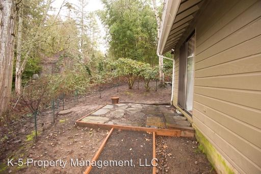 Building Photo - 15001 Boones Way
