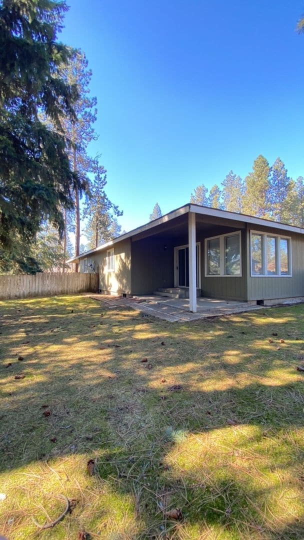 Building Photo - Duplex on Gregory