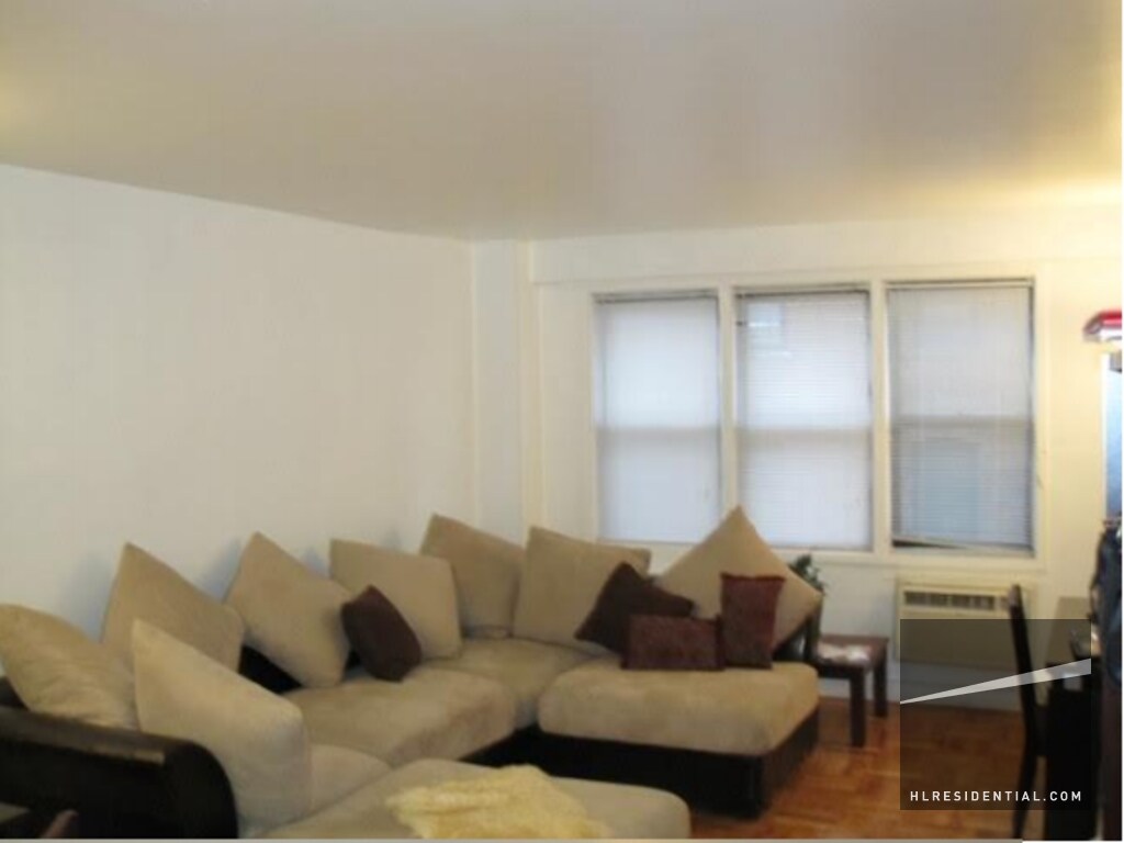 Foto principal - 3731 73rd St