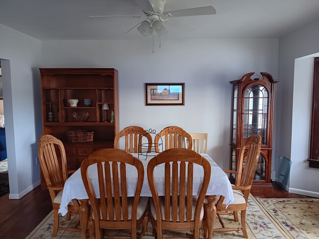 Dining table with 6 chairs - 1212 6th Ave