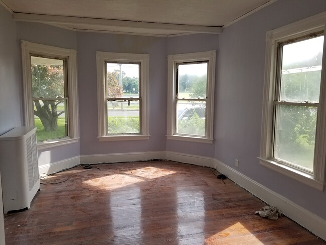 Building Photo - 483 Osgood Ave