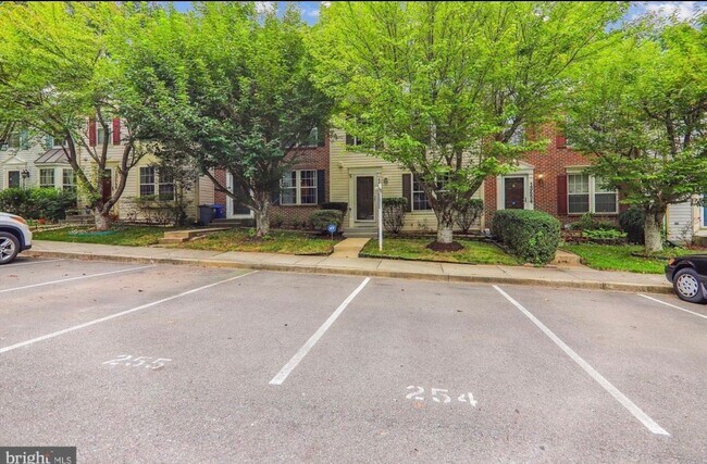 Foto del edificio - 13652 Palmetto Cir