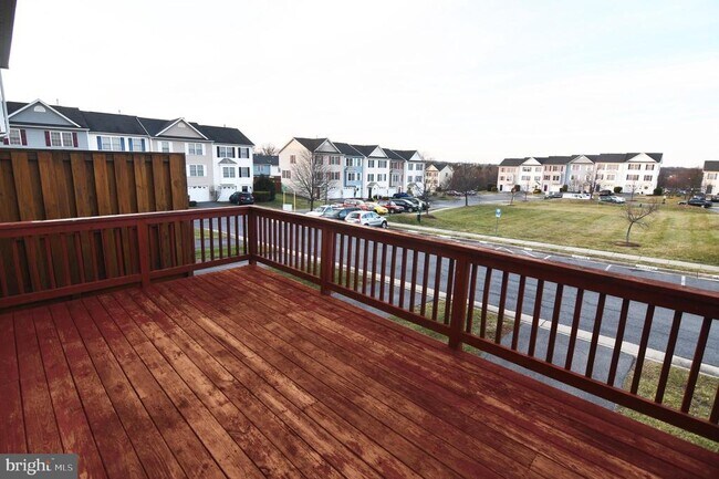 Building Photo - 200 Weathervane Dr