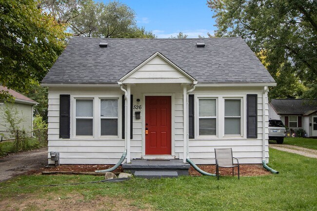 Foto del edificio - 3/1 Ranch Style Home in Eastwood with Fenc...