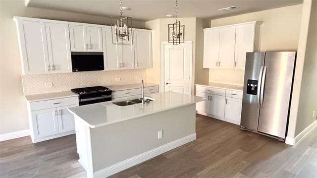 Foto del edificio - 600 Midnight Oak Dr