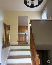 Building Photo - 44 E Lake Terrace