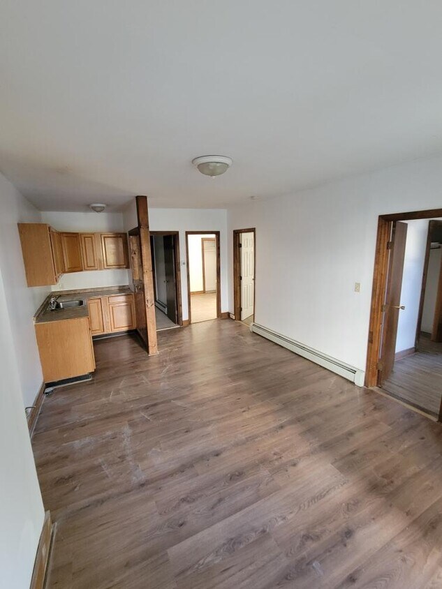 Foto principal - 123 Choate St