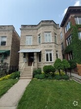 Building Photo - 1300 W Winnemac Ave