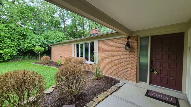 Building Photo - 6881 Walnut Creek Ct