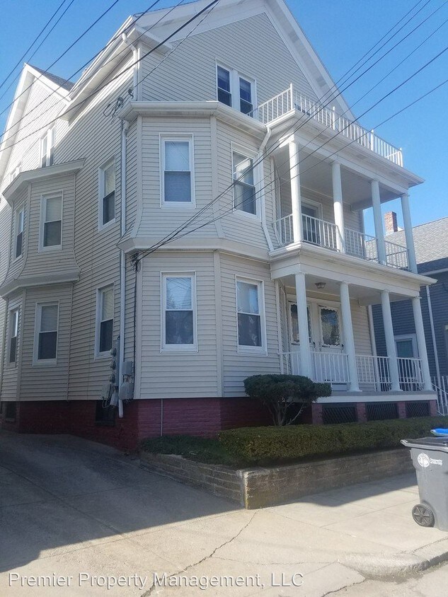 Primary Photo - 23 Elmdale Ave