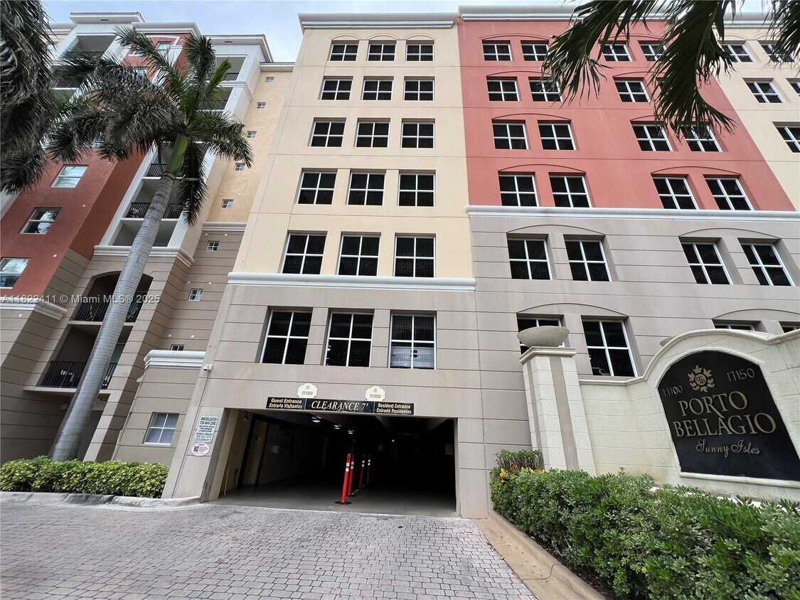 Foto principal - 17150 N Bay Rd