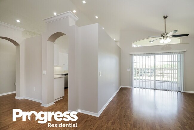 Building Photo - 3157 Oakpark Dr