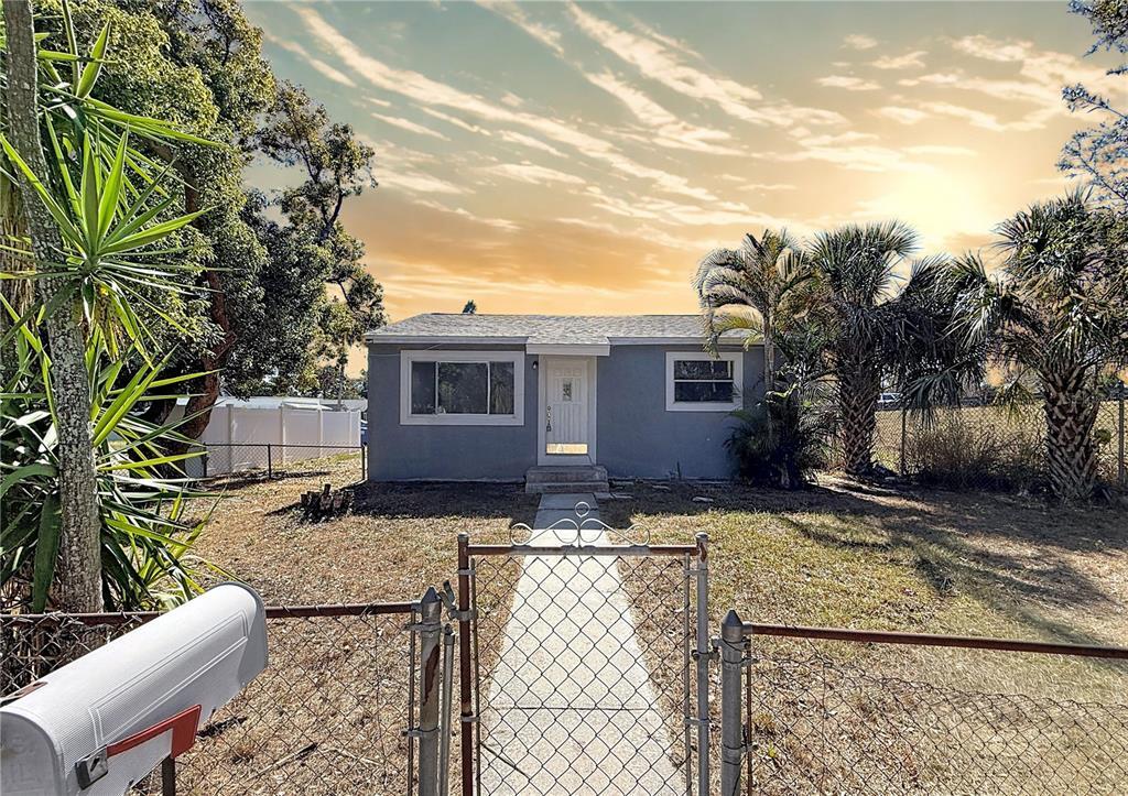 Foto principal - 2100 28th Ave N